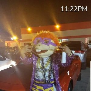 Meet your Posher, Raul